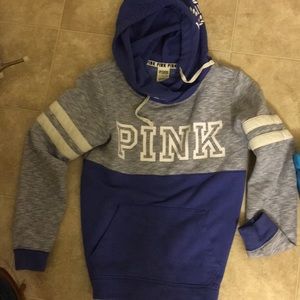 Vs sweater